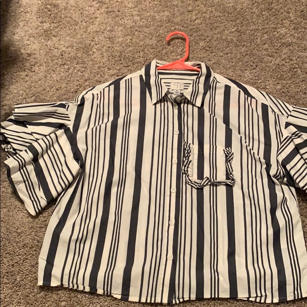 collard shirt